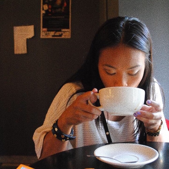 Meet your Posher, Gretchen - Picture 2 of 2